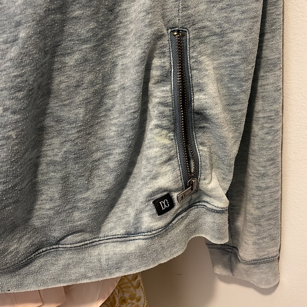 Sweater - Picture 2 of 3